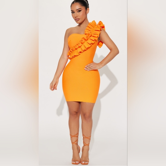 Fashion Nova All Ruffled Up Mini Bandage - Picture 2 of 3